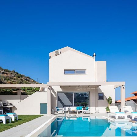 Villa Ligaria Pinnacle 외부 사진
