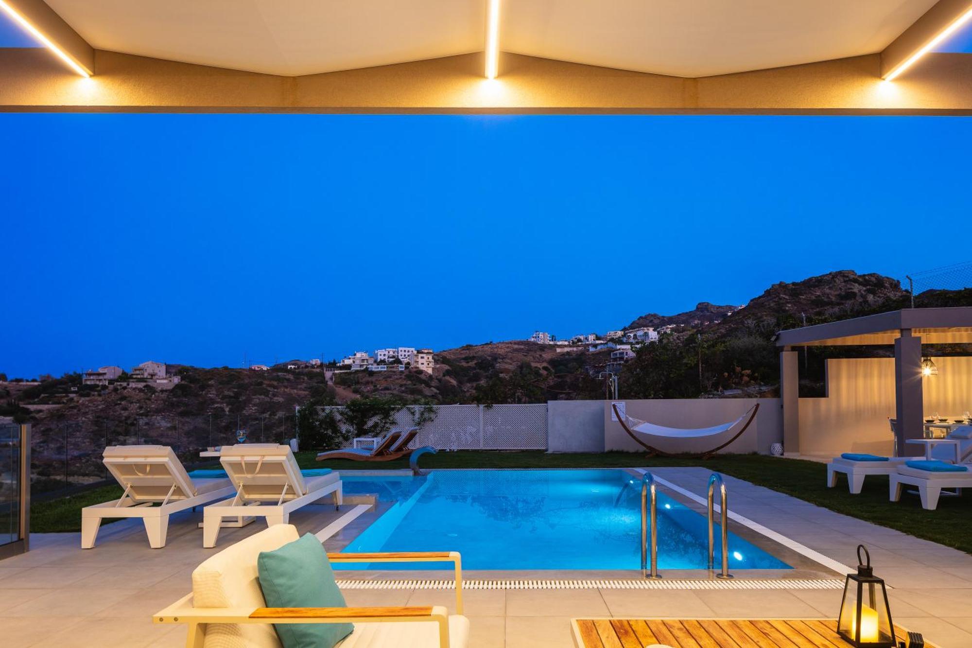 Villa Ligaria Pinnacle 외부 사진