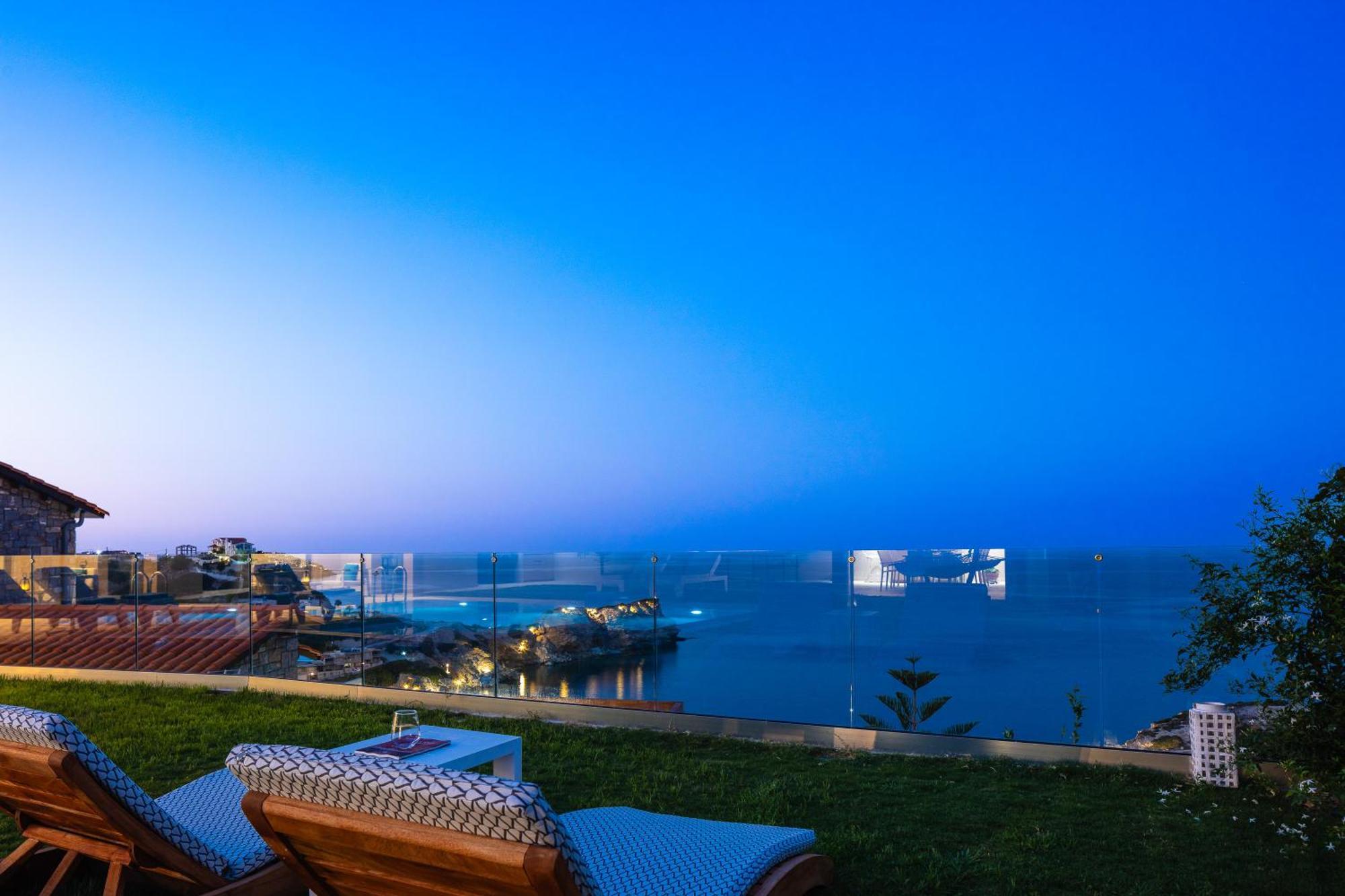 Villa Ligaria Pinnacle 외부 사진